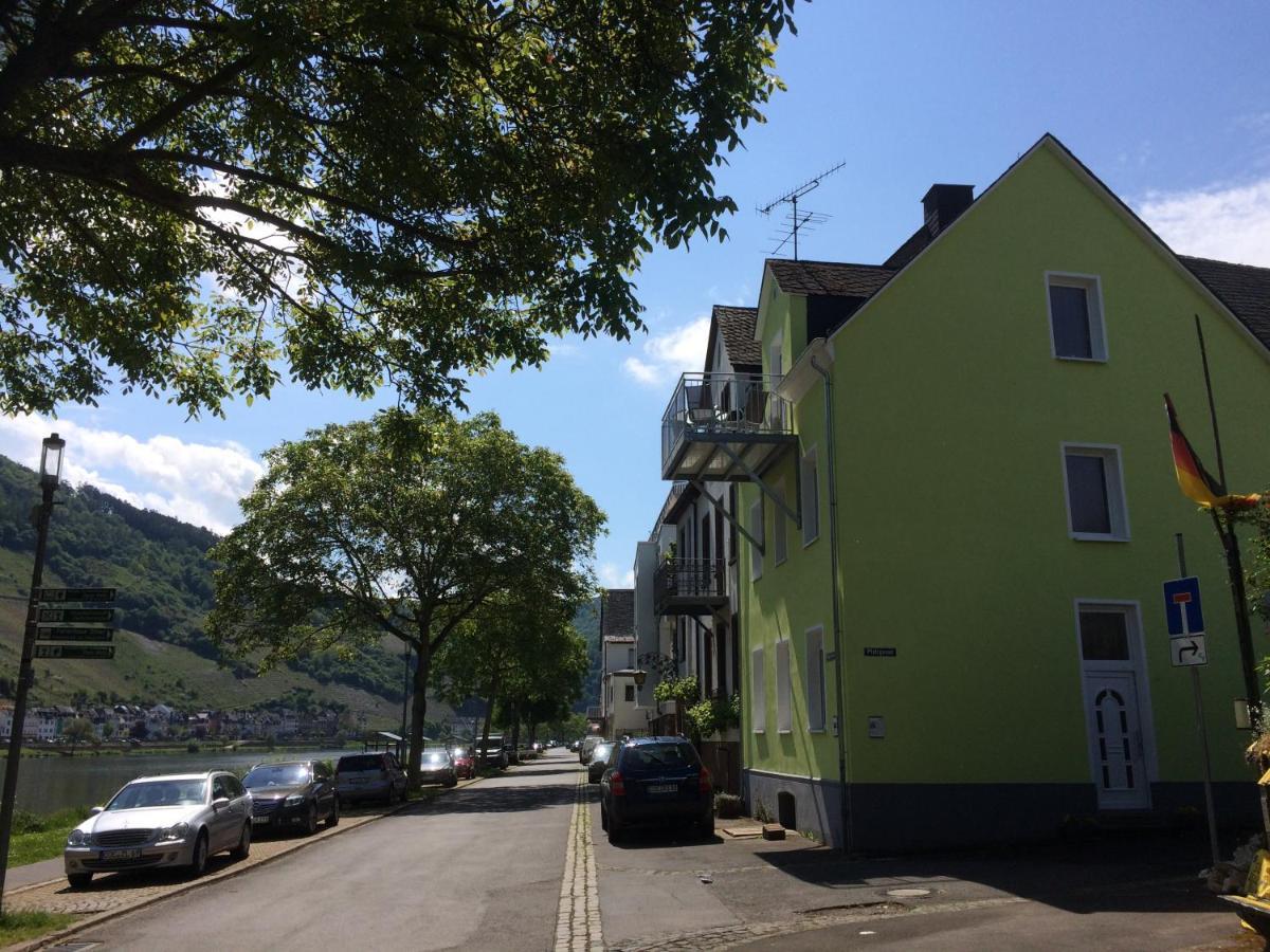 Haus Margarete Apartamento Zell an der Mosel Exterior foto