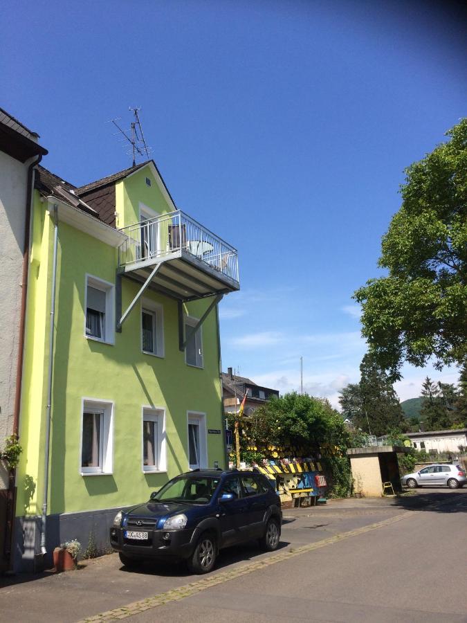 Haus Margarete Apartamento Zell an der Mosel Exterior foto