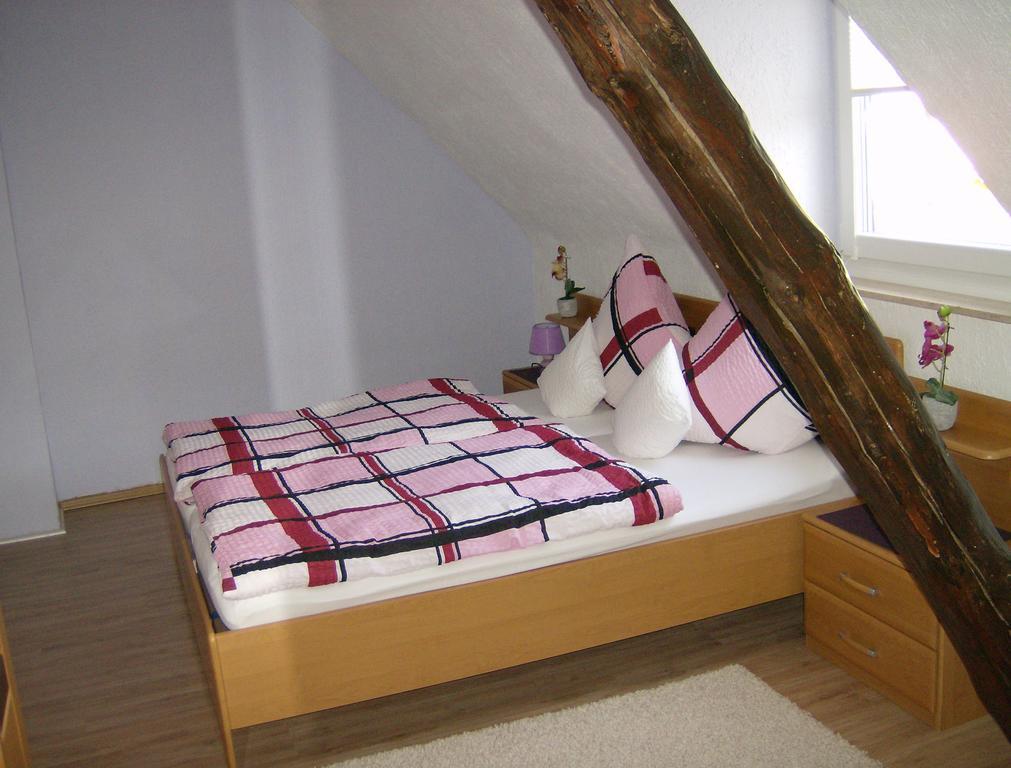 Haus Margarete Apartamento Zell an der Mosel Exterior foto
